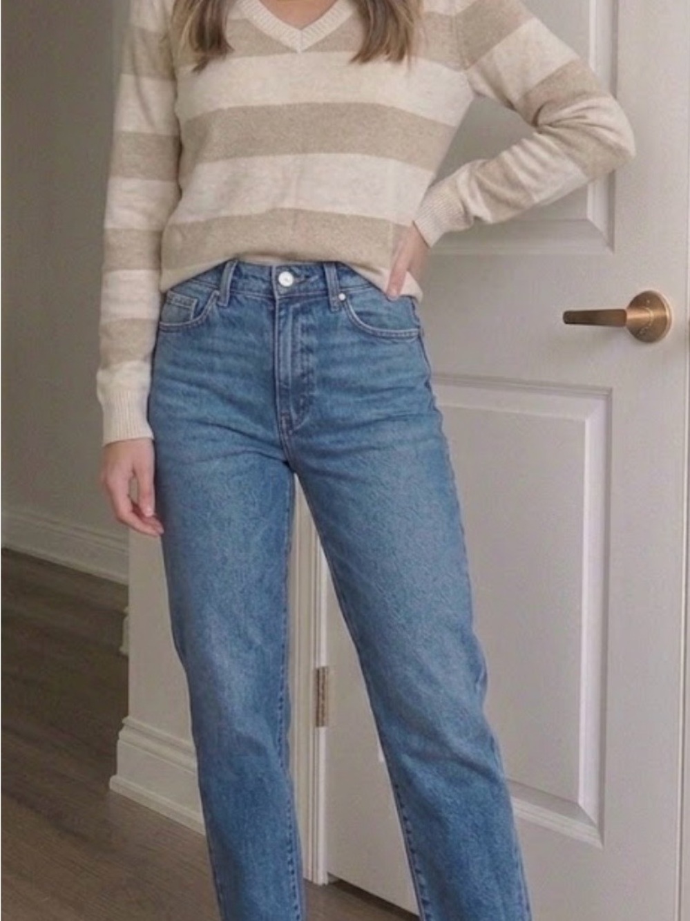 Tommy Hilfiger Striped V-Neck Knit Sweater Small